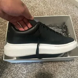 Alexander McQueen ブラック スニーカー　42サイズ Alexander McQueen Oversized Sneaker Size 42